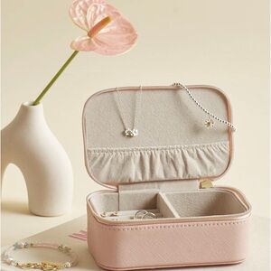Estella Bartlett travel case
